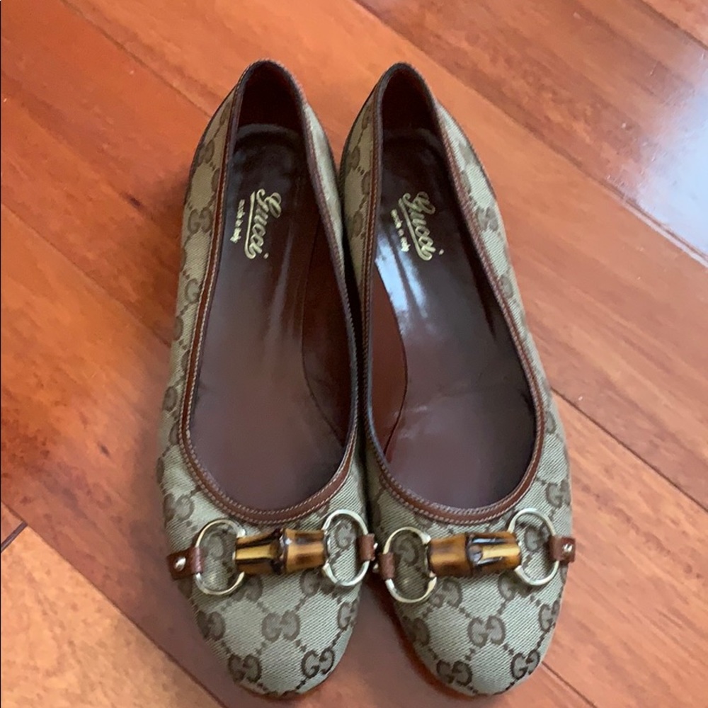 Authentic Gucci Flats with wood accents- 9 M